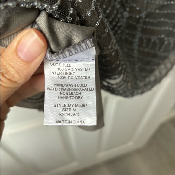 Verty beaded formal dress - Picture 6 of 6